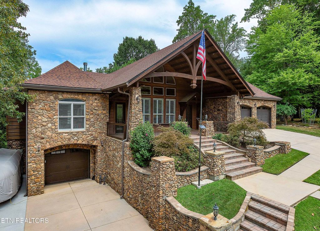 Photo of 4335 Deer Run Drive, Louisville, TN 37777 (MLS # 1304871)