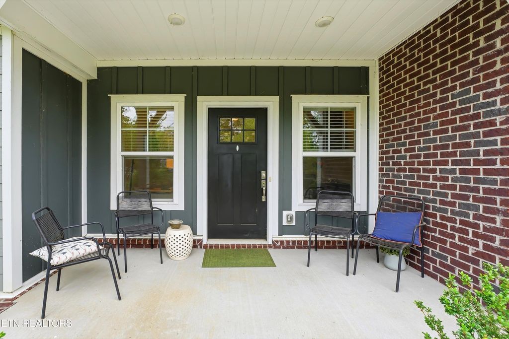 Photo of 12625 Needlepoint Drive, Farragut, TN 37934 (MLS # 1343609)