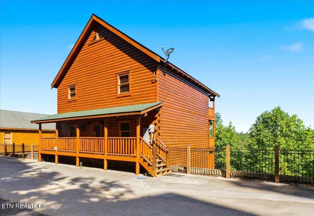 Photo of 1717 High Rock Way, Sevierville, TN 37862 (MLS # 1340106)