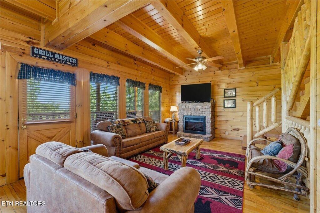 Photo of 1717 High Rock Way, Sevierville, TN 37862 (MLS # 1340106)