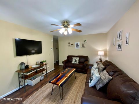 Tiny photo for 3740 Ivy Way, Sevierville, TN 37876 (MLS # 1317672)