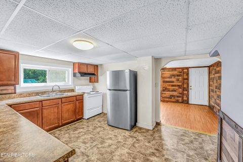 Tiny photo for 1013 E Drive, Knoxville, TN 37920 (MLS # 1347382)