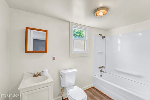 Tiny photo for 1013 E Drive, Knoxville, TN 37920 (MLS # 1347382)