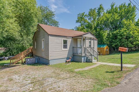 Tiny photo for 1013 E Drive, Knoxville, TN 37920 (MLS # 1347382)