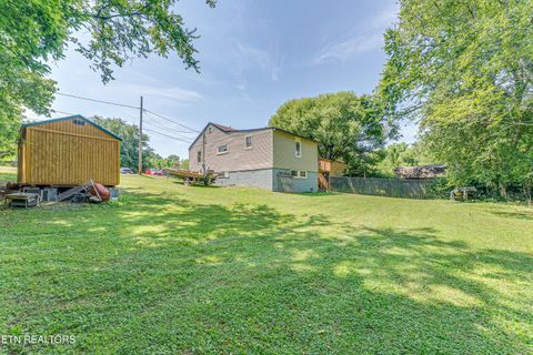 Tiny photo for 1013 E Drive, Knoxville, TN 37920 (MLS # 1347382)
