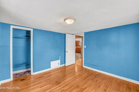 Tiny photo for 1013 E Drive, Knoxville, TN 37920 (MLS # 1347382)