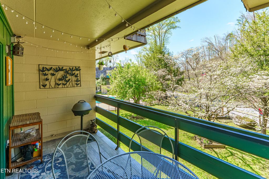 Photo of 260 Roaring Fork Rd #220, Gatlinburg, TN 37738 (MLS # 1342124)