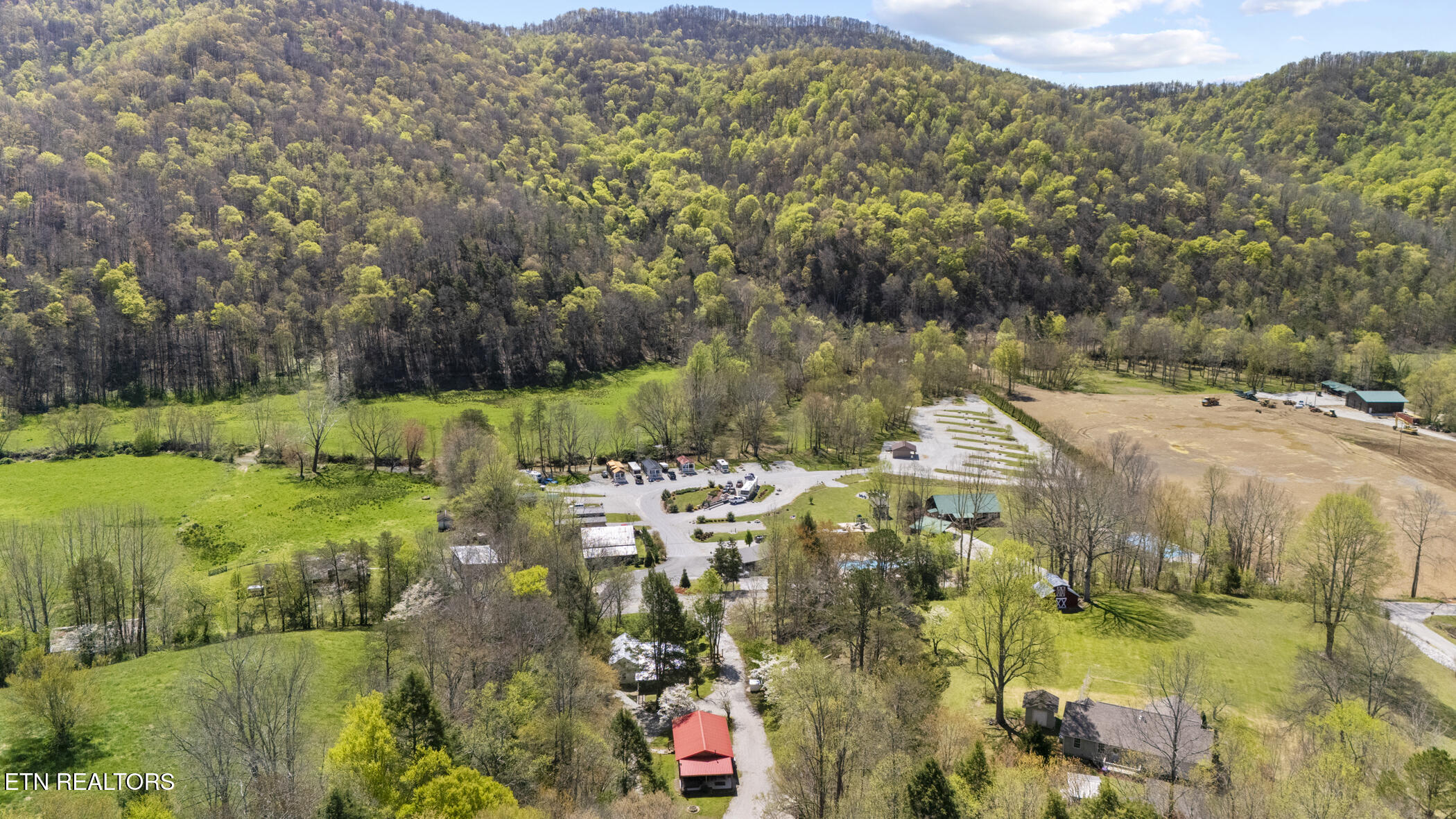 6062 Stinking Creek Rd