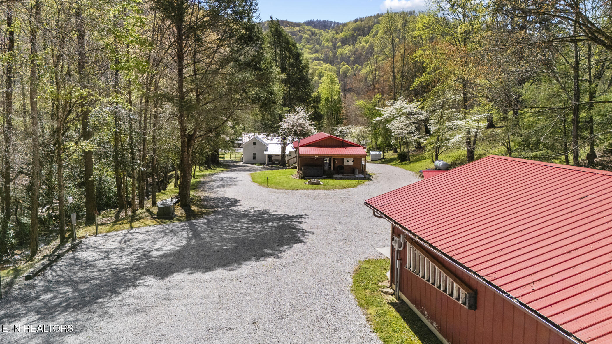 6062 Stinking Creek Rd