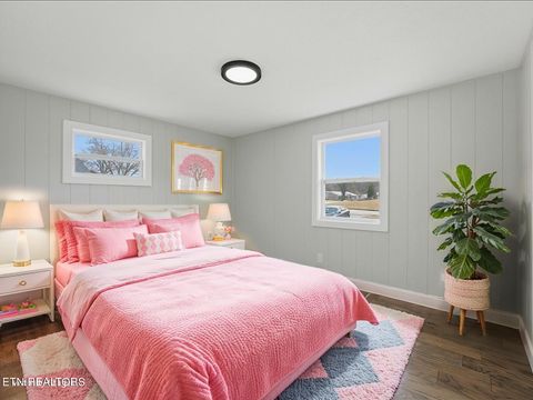 Tiny photo for 1205 Ledford Ave, Morristown, TN 37813 (MLS # 1329654)