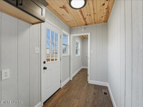 Tiny photo for 1205 Ledford Ave, Morristown, TN 37813 (MLS # 1329654)