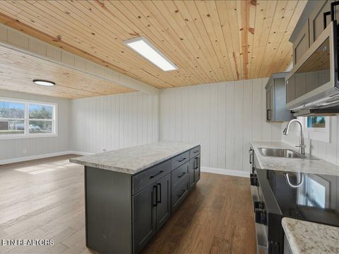 Tiny photo for 1205 Ledford Ave, Morristown, TN 37813 (MLS # 1329654)