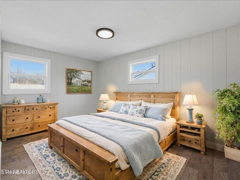 Tiny photo for 1205 Ledford Ave, Morristown, TN 37813 (MLS # 1329654)