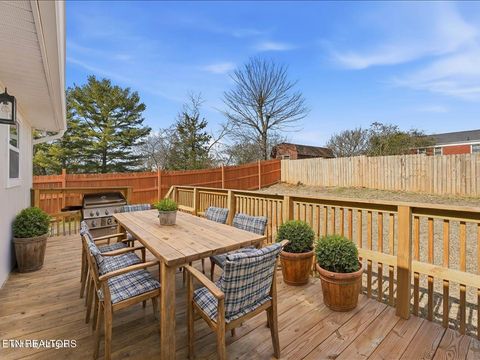 Tiny photo for 1205 Ledford Ave, Morristown, TN 37813 (MLS # 1329654)