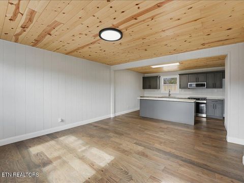 Tiny photo for 1205 Ledford Ave, Morristown, TN 37813 (MLS # 1329654)