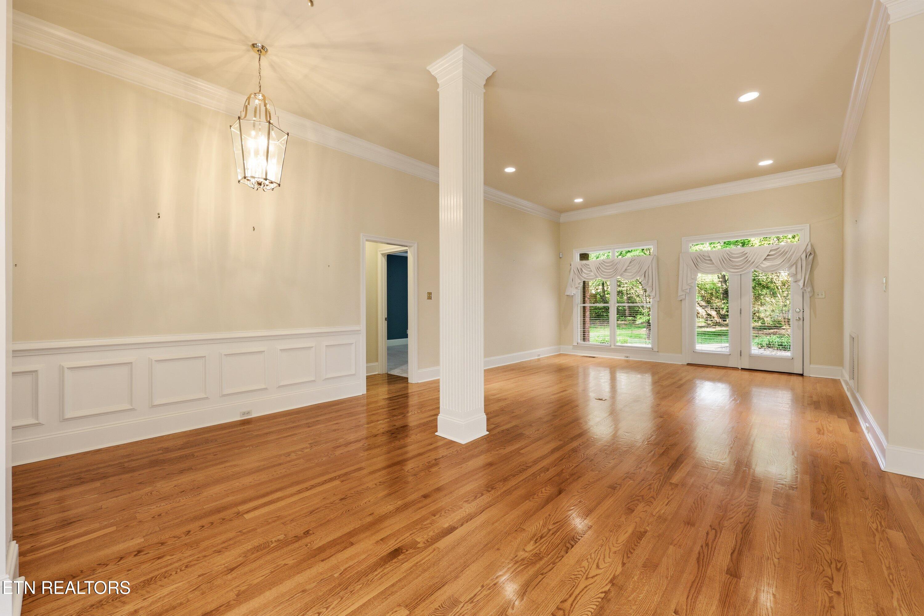 219 Shadowfax Rd