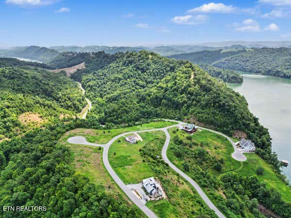 Photo of 27 Windward Blvd, Tazewell, TN 37879 (MLS # 1347028)