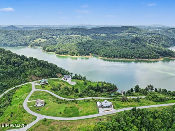 Photo of 27 Windward Blvd, Tazewell, TN 37879 (MLS # 1347028)