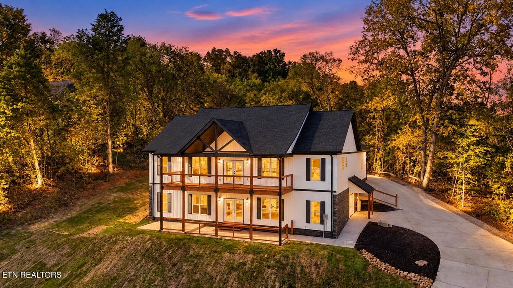Photo of 106 Walk In The Trees Drive, New Market, TN 37820 (MLS # 1358813)