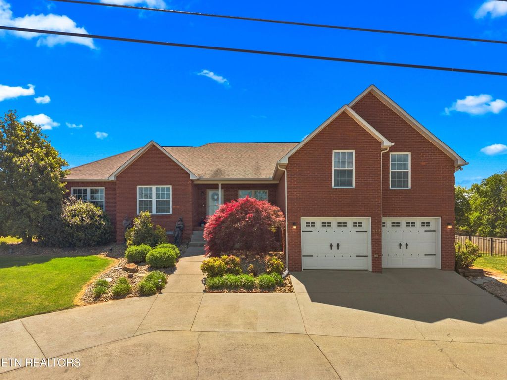 Photo of 683 Privet Drive, Dandridge, TN 37725 (MLS # 1338101)