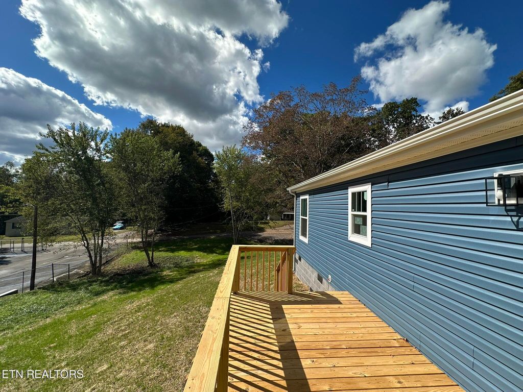 Photo of 6626 Collins Lane, Knoxville, TN 37918 (MLS # 1318601)