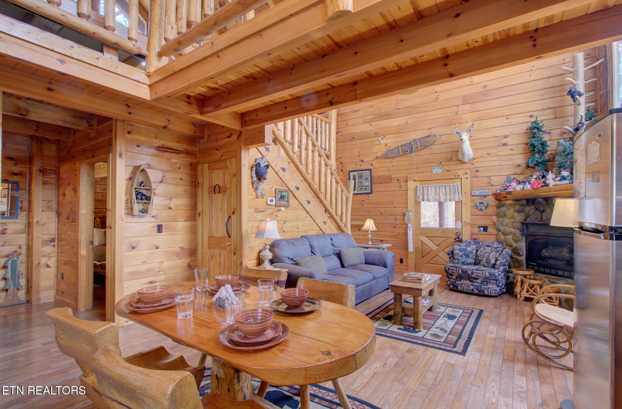2409 Holly Pass