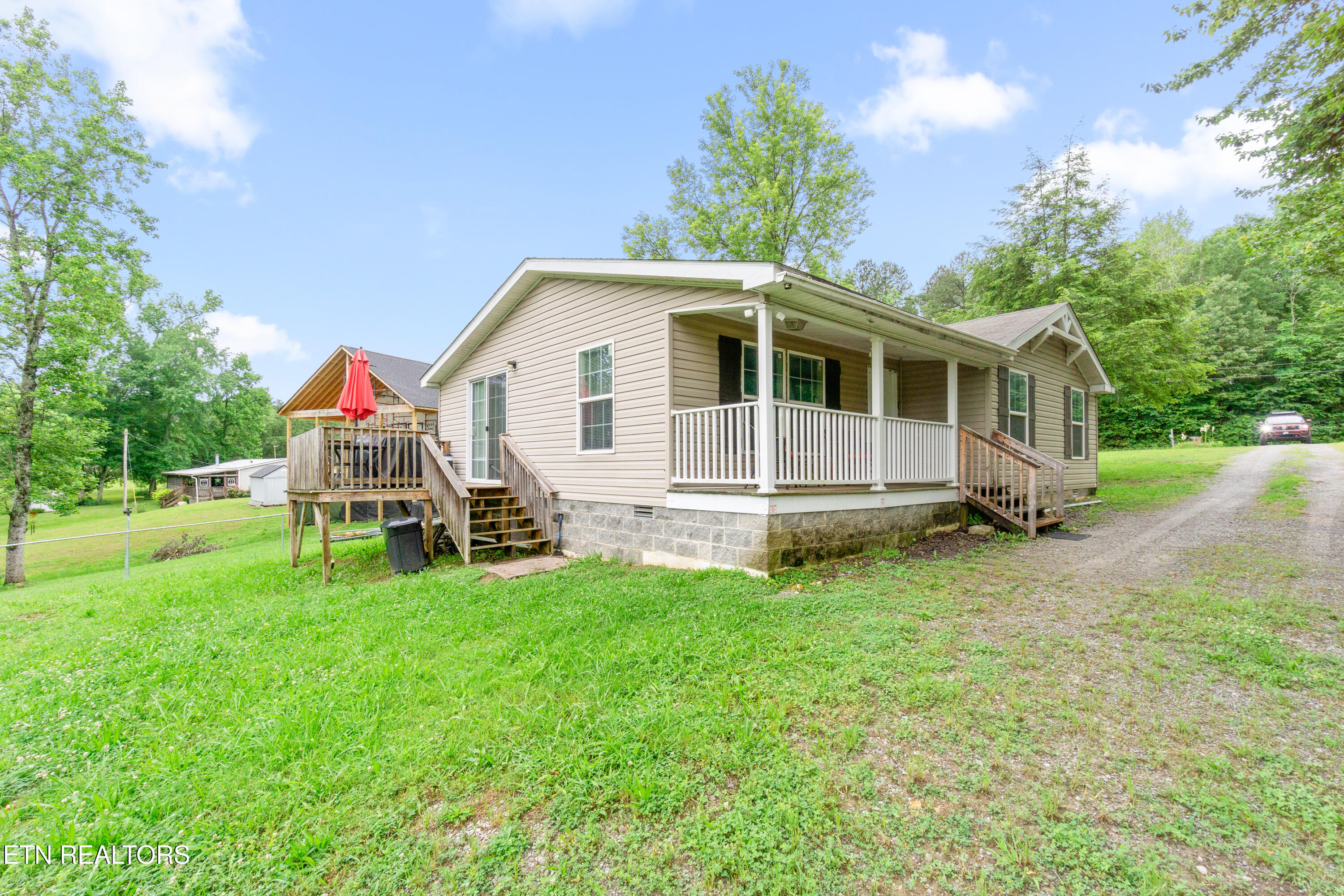 516 Lakewood Drive