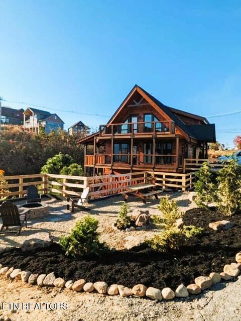 710 Village Loop Rd Gatlinburg TN 37738