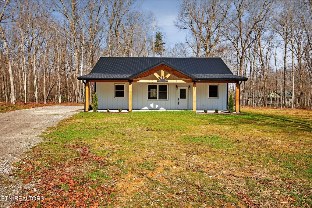 Photo of 190 Rhonda Place, Monterey, TN 38574 (MLS # 1333933)