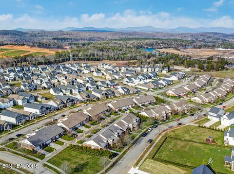 Tiny photo for 129 Hardinberry St, Oak Ridge, TN 37830 (MLS # 1326882)