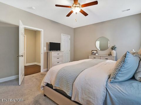 Tiny photo for 129 Hardinberry St, Oak Ridge, TN 37830 (MLS # 1326882)