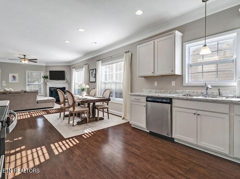 Tiny photo for 129 Hardinberry St, Oak Ridge, TN 37830 (MLS # 1326882)