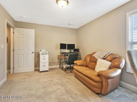 Tiny photo for 129 Hardinberry St, Oak Ridge, TN 37830 (MLS # 1326882)