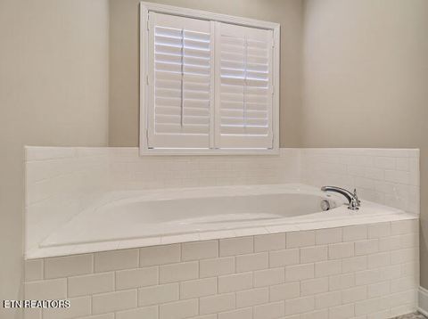 Tiny photo for 129 Hardinberry St, Oak Ridge, TN 37830 (MLS # 1326882)