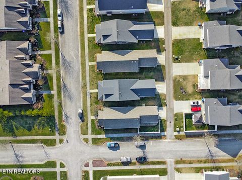 Tiny photo for 129 Hardinberry St, Oak Ridge, TN 37830 (MLS # 1326882)