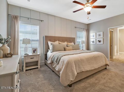 Tiny photo for 129 Hardinberry St, Oak Ridge, TN 37830 (MLS # 1326882)