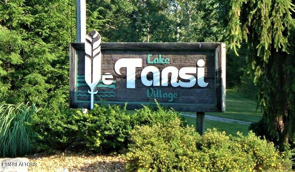 Photo of 6504 Topez Drive, Crossville, TN 38572 (MLS # 1320873)