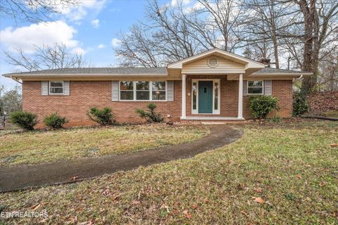 Photo of 5722 Chesswood Drive, Knoxville, TN 37912 (MLS # 1323979)