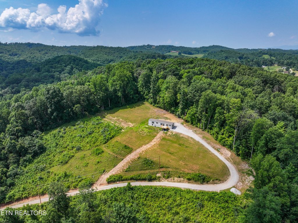 Photo of 750 Bethlehem Rd, LaFollette, TN 37766 (MLS # 1306285)