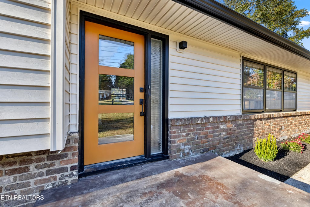 Photo of 4424 Crestfield Rd, Knoxville, TN 37921 (MLS # 1360107)