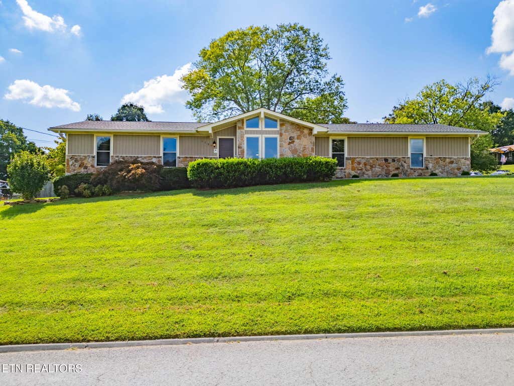 Photo of 7737 Cedarcrest Rd, Knoxville, TN 37938 (MLS # 1313171)
