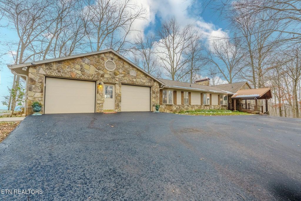 Photo of 1290 Hickory Hills Rd, Jefferson City, TN 37760 (MLS # 1339149)
