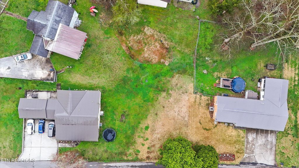 Photo of 306 Shoopman Lane, Oliver Springs, TN 37840 (MLS # 1332424)