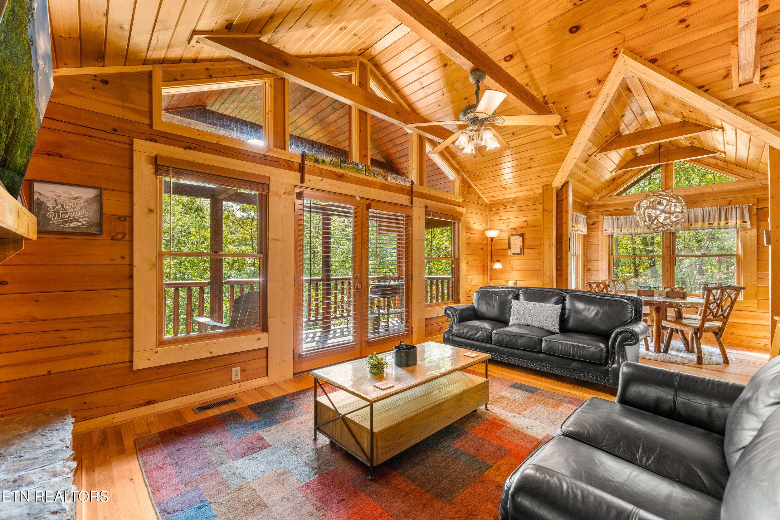 4062 Chamberlain Lane