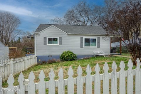 Tiny photo for 2431 Teeple St, Knoxville, TN 37917 (MLS # 1326019)
