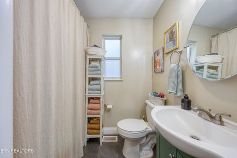 Tiny photo for 2431 Teeple St, Knoxville, TN 37917 (MLS # 1326019)