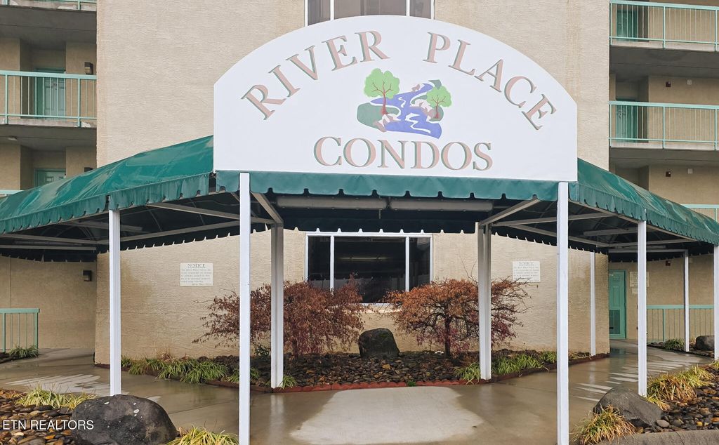 Photo of 3215 N River Rd #STE 303, Pigeon Forge, TN 37863 (MLS # 1326901)