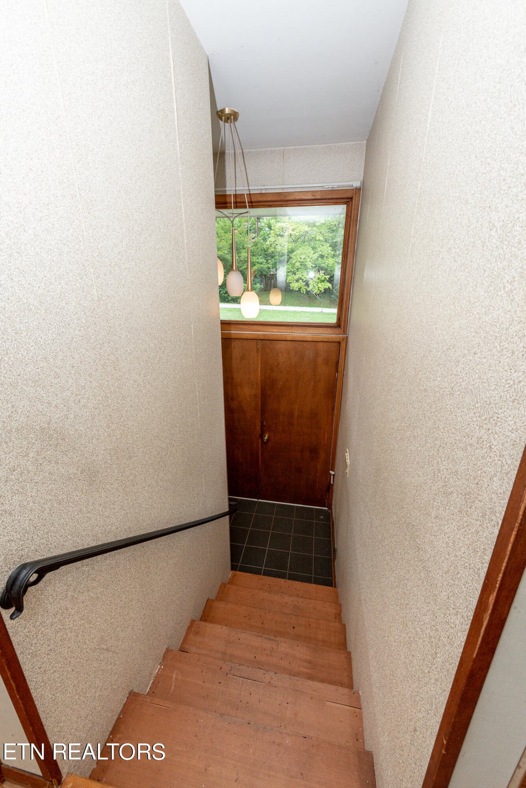 Photo of 5005 Custis Lane, Knoxville, TN 37920 (MLS # 1273158)