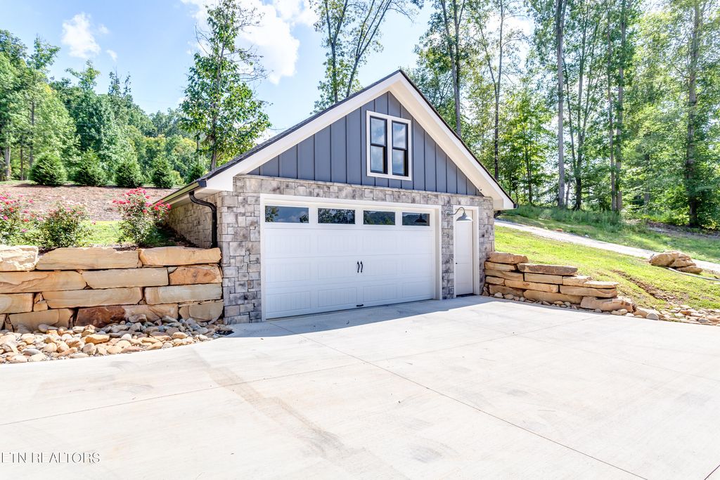 Photo of 1395 Hickory Pointe Lane, Maynardville, TN 37807 (MLS # 1274255)