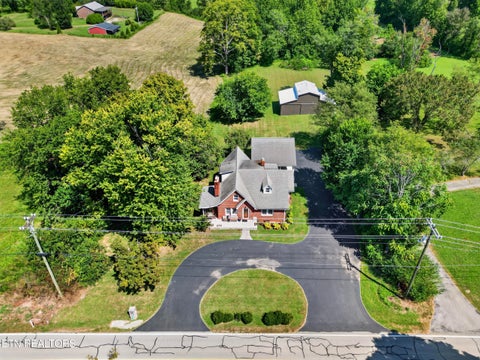 Tiny photo for 2472 Hilham Hwy, Hilham, TN 38568 (MLS # 1354871)